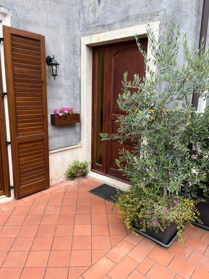 Il Borghetto Di San Giuseppe Etnarooms&Apartments Nicolosi Exterior photo