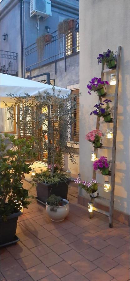 Il Borghetto Di San Giuseppe Etnarooms&Apartments Nicolosi Exterior photo